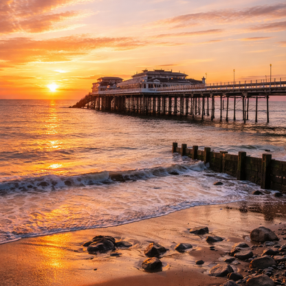 Cromer Sunrise Orange + Sandalwood + Black Pepper Soy Wax Candle